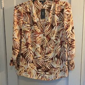 NWT Alfani Brown and Cream Ruffle Sleeve Blouse V Neck Lined in Front, L